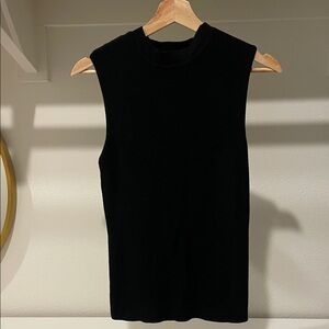 Sleeveless Black ribbed Top